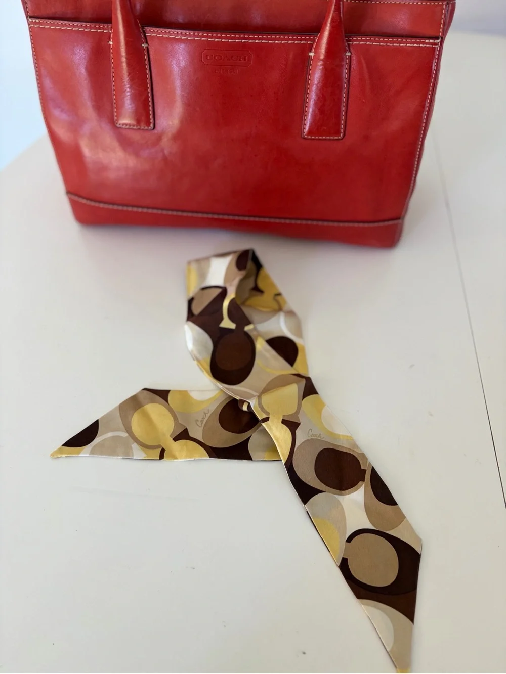 Coach Hamptons Madeline Large Leather Tote 11554 Red Orange Turnlock Scarf